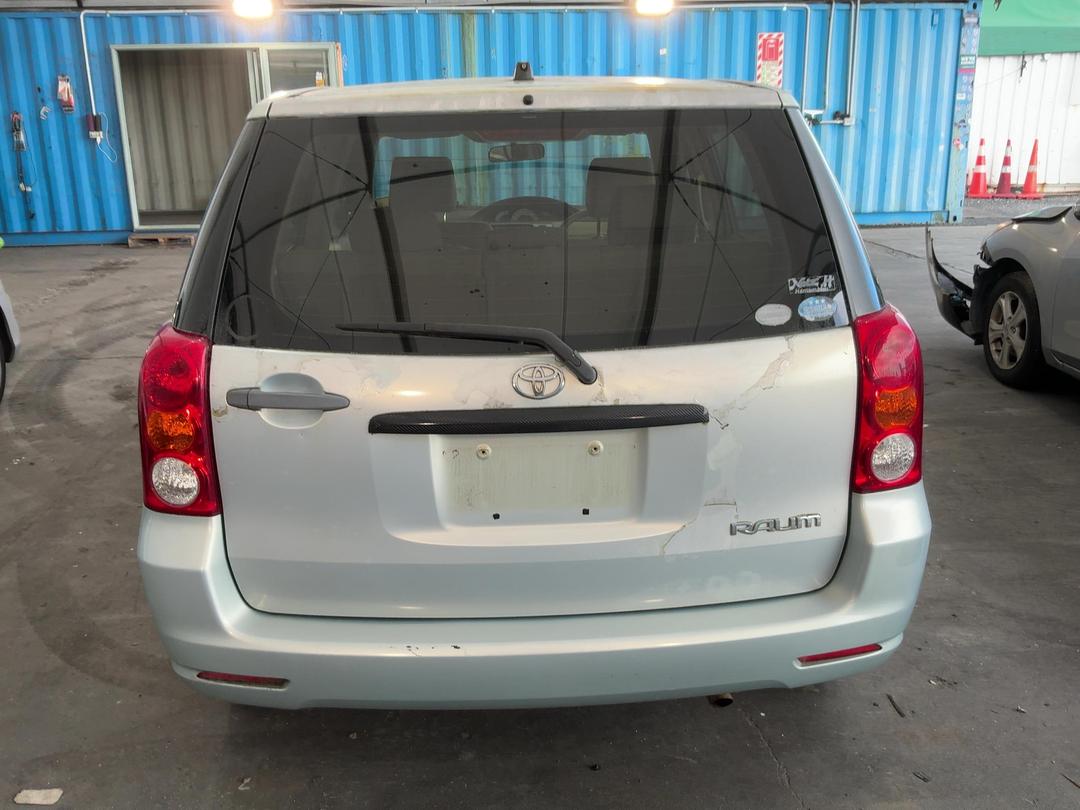 Photo '10' of Toyota Raum
