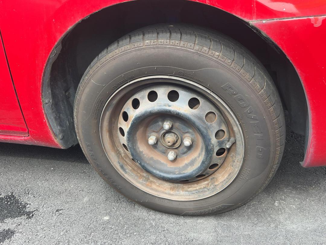 Photo '7' of Toyota Raum