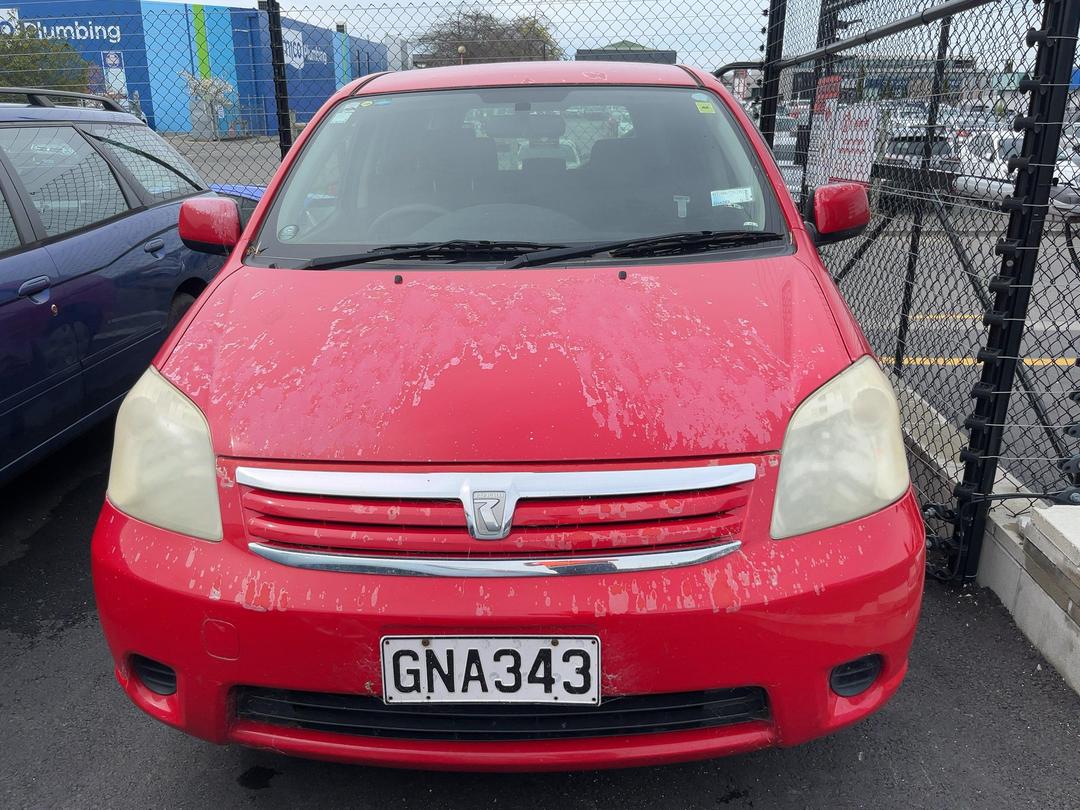 Photo '2' of Toyota Raum