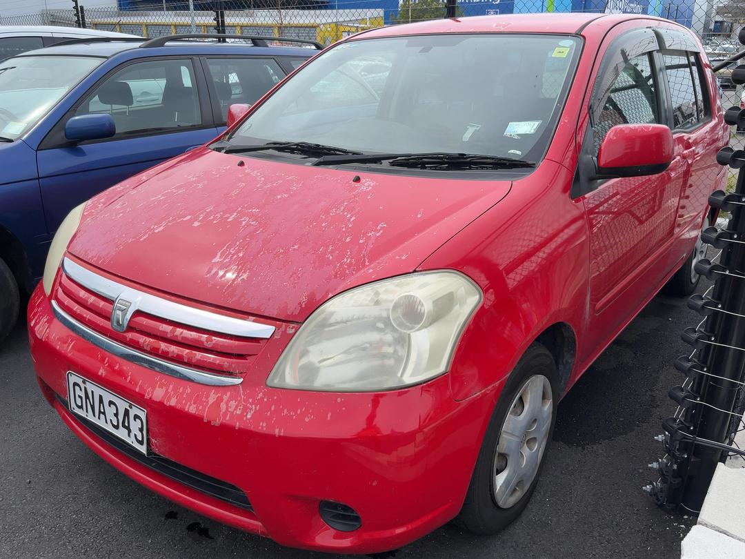 Photo '3' of Toyota Raum
