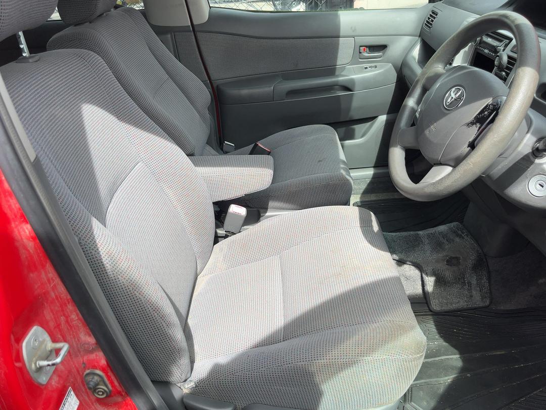 Photo '14' of Toyota Raum