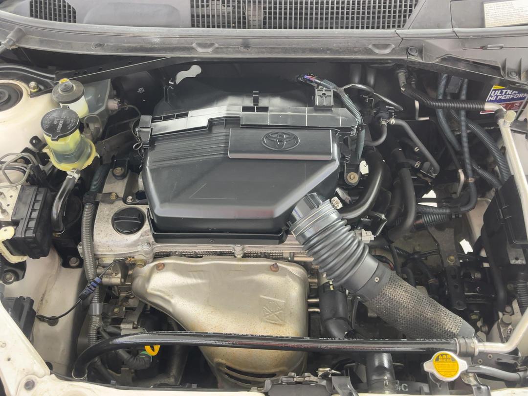 Photo '13' of Toyota Rav4