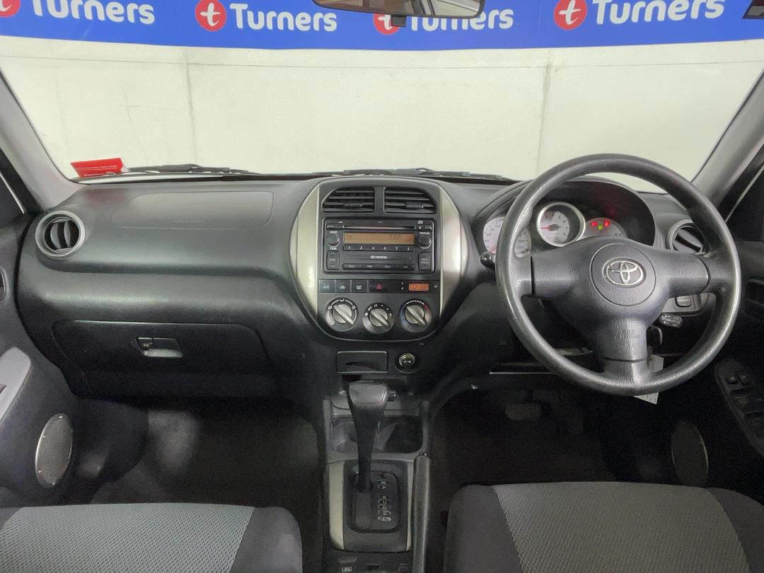 Photo '17' of Toyota Rav4