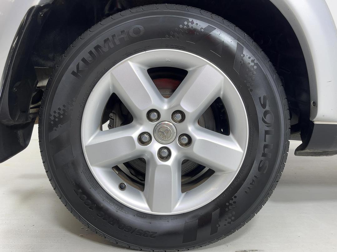 Photo '12' of Toyota Rav4
