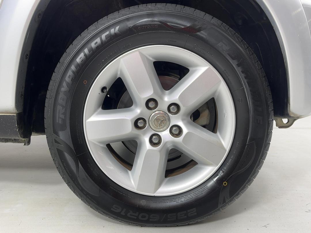 Photo '9' of Toyota Rav4
