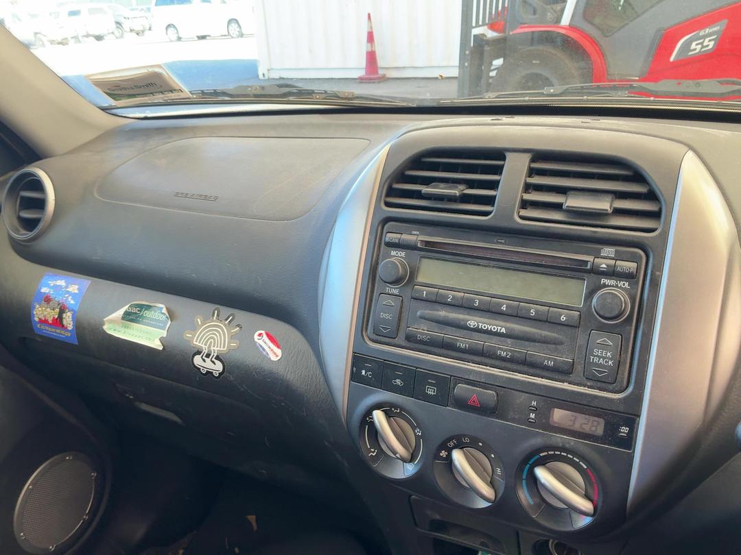 Photo '15' of Toyota Rav4 Photo '15' of Toyota Rav4