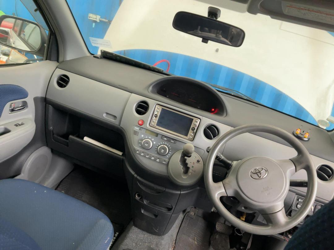 Photo '20' of Toyota Sienta