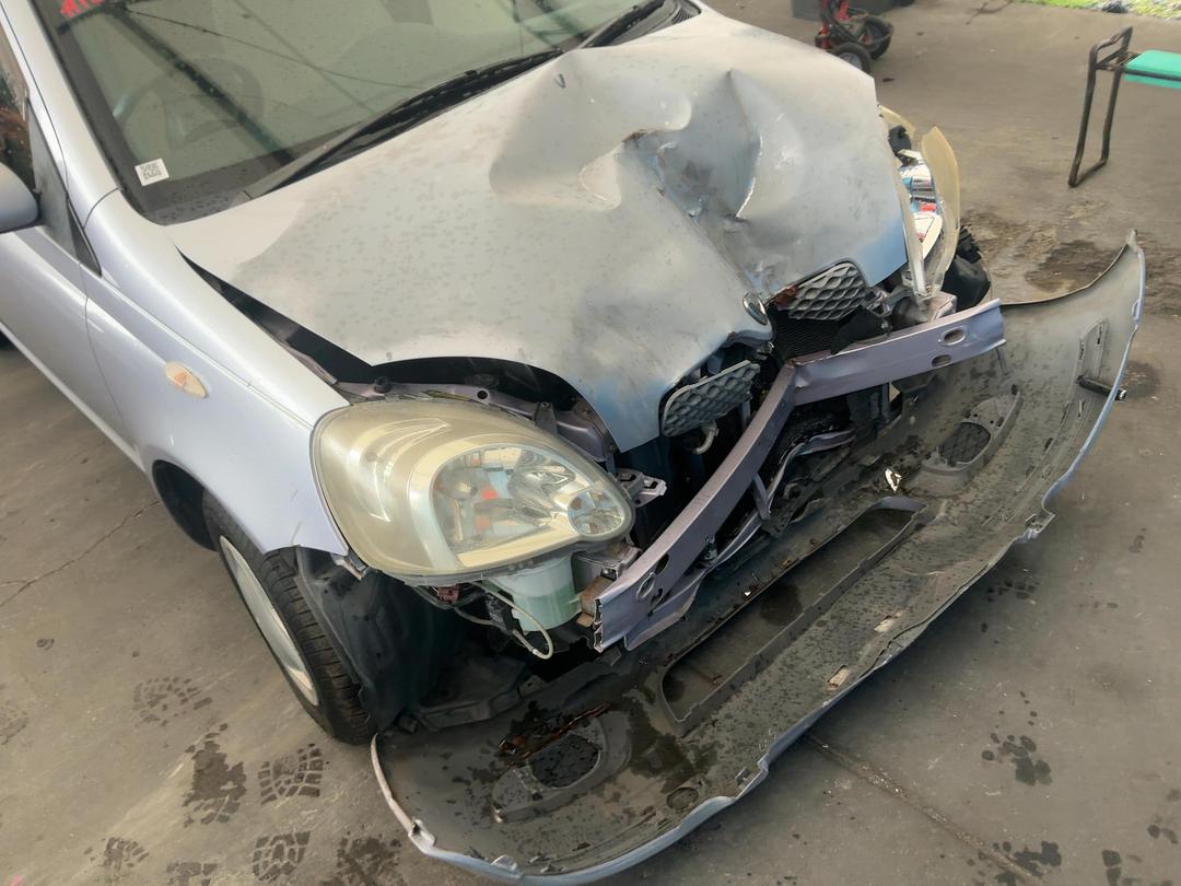 Photo '4' of Toyota Vitz