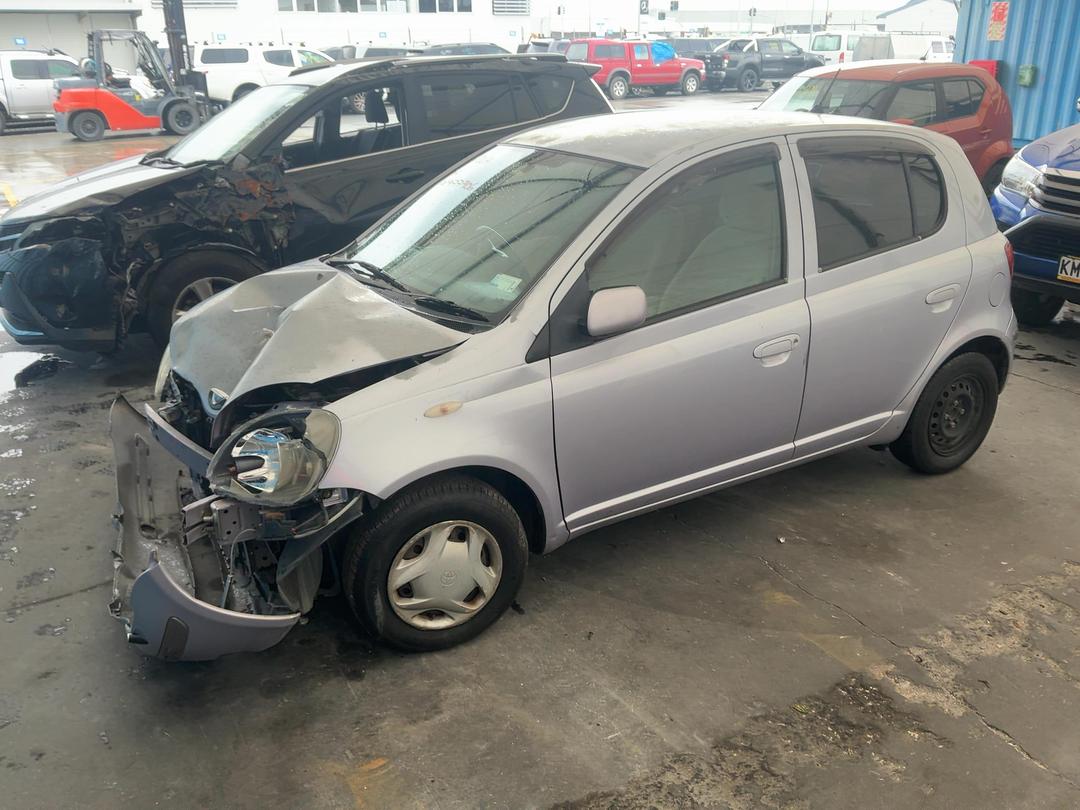 Photo '5' of Toyota Vitz