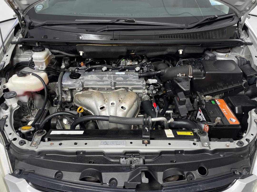 Photo '13' of Toyota Wish