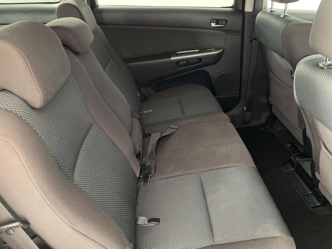 Photo '20' of Toyota Wish