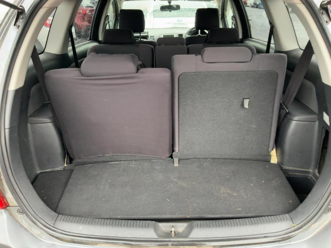 Photo '7' of Toyota Wish