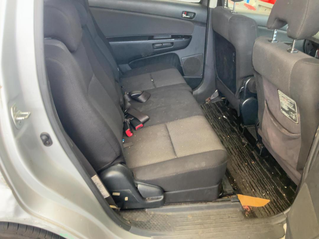 Photo '7' of Toyota Wish