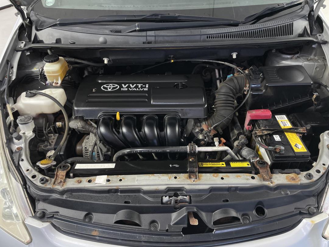 Photo '13' of Toyota Wish