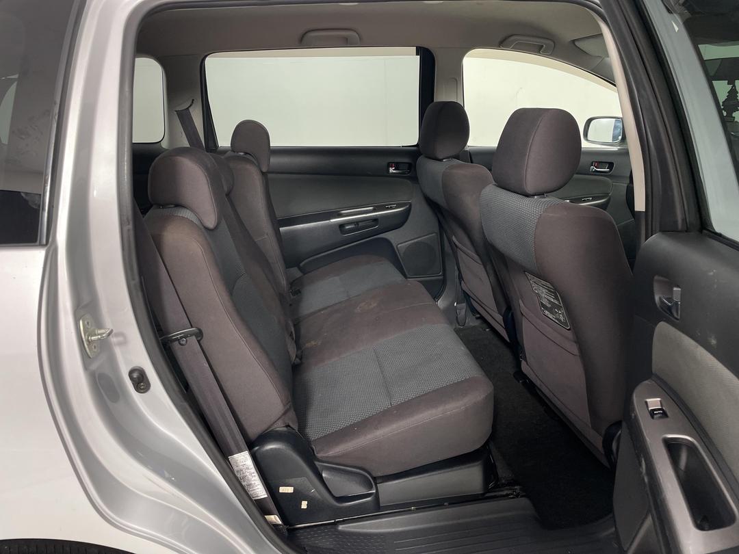 Photo '20' of Toyota Wish