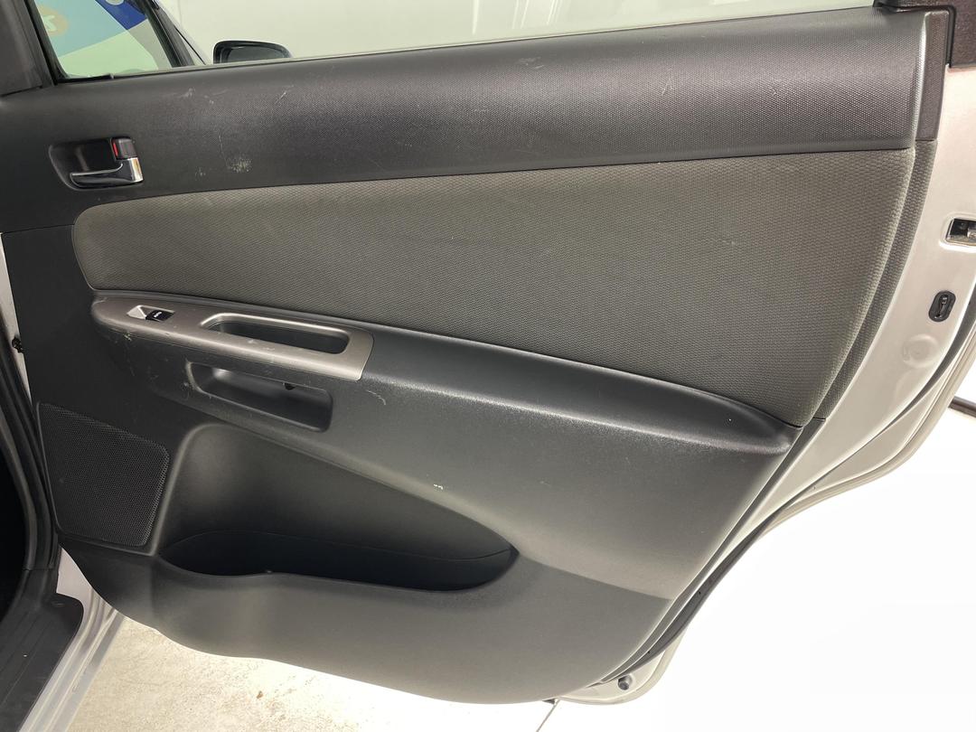 Photo '19' of Toyota Wish