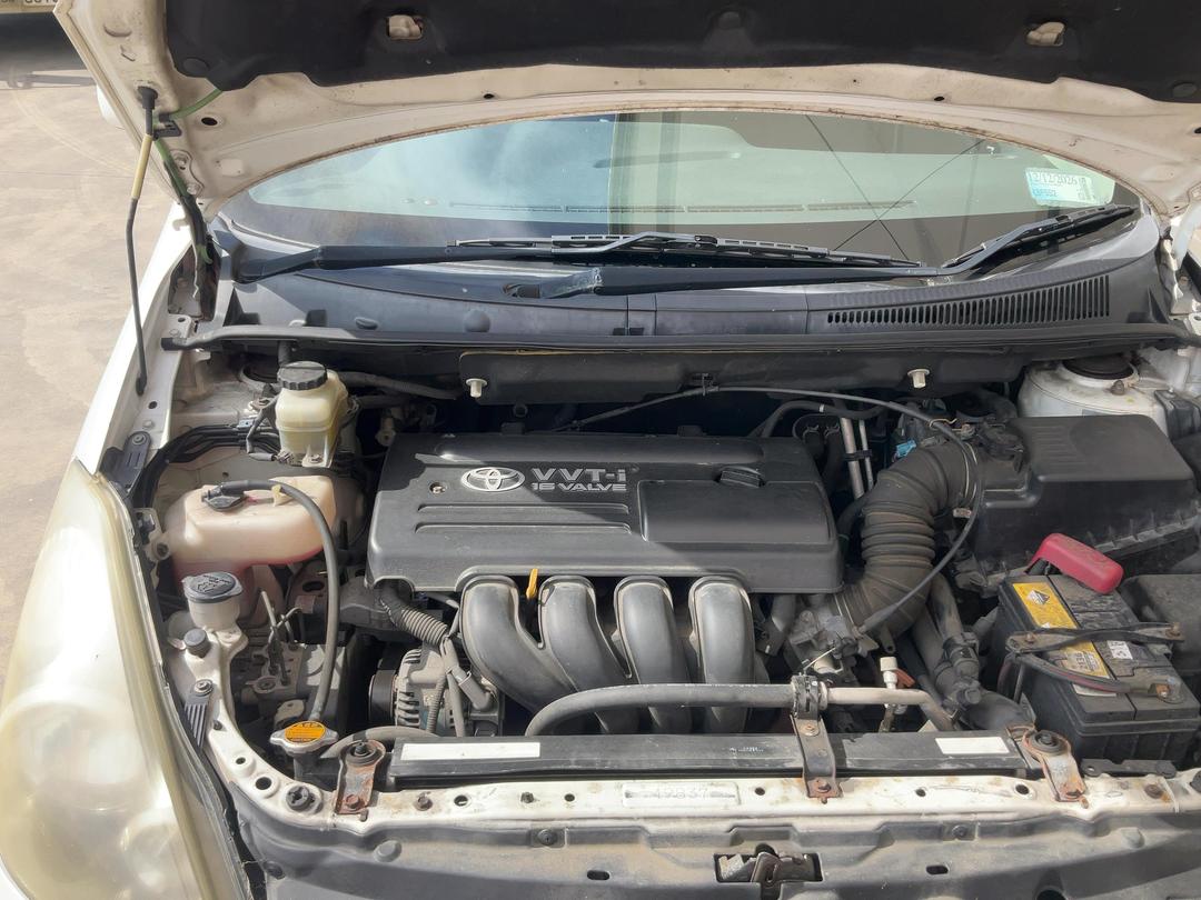 Photo '16' of Toyota Wish Photo '16' of Toyota Wish