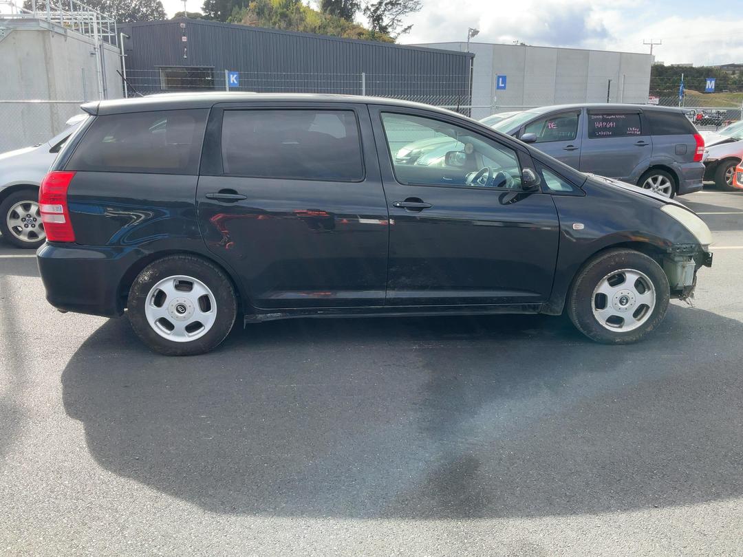 Photo '8' of Toyota Wish Photo '8' of Toyota Wish