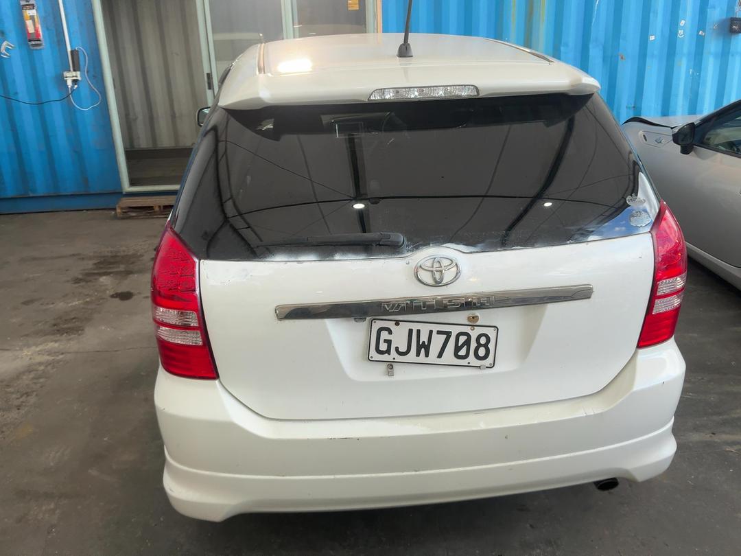 Photo '10' of Toyota Wish Photo '10' of Toyota Wish