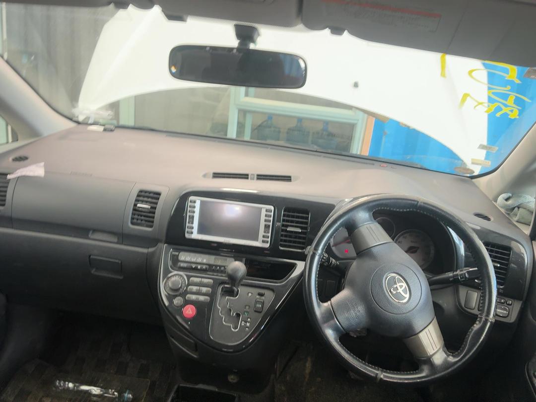 Photo '22' of Toyota Wish Photo '22' of Toyota Wish