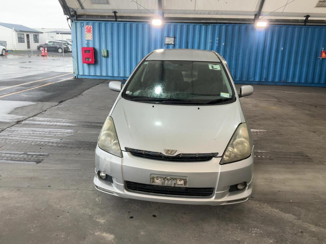 Photo '3' of Toyota Wish Photo '3' of Toyota Wish