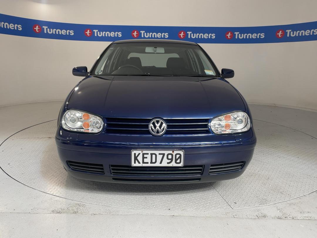 Photo '2' of Volkswagen Golf