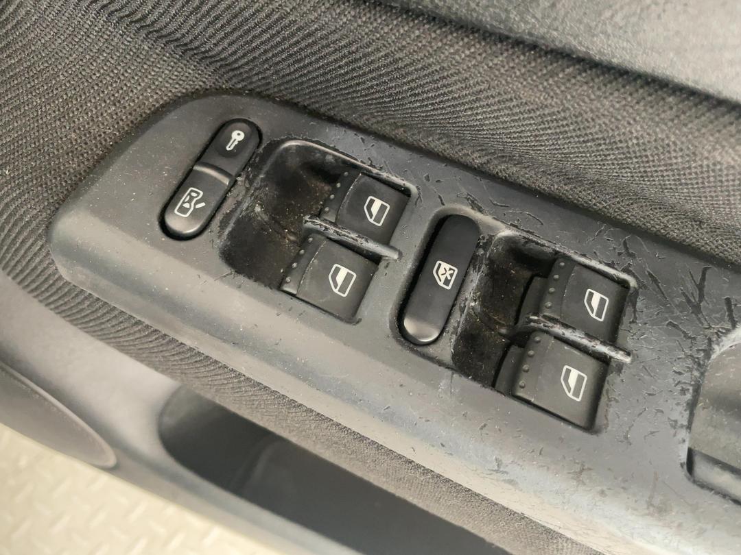 Photo '24' of Volkswagen Golf