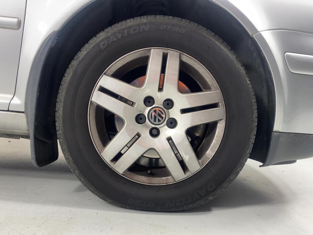 Photo '9' of Volkswagen Golf