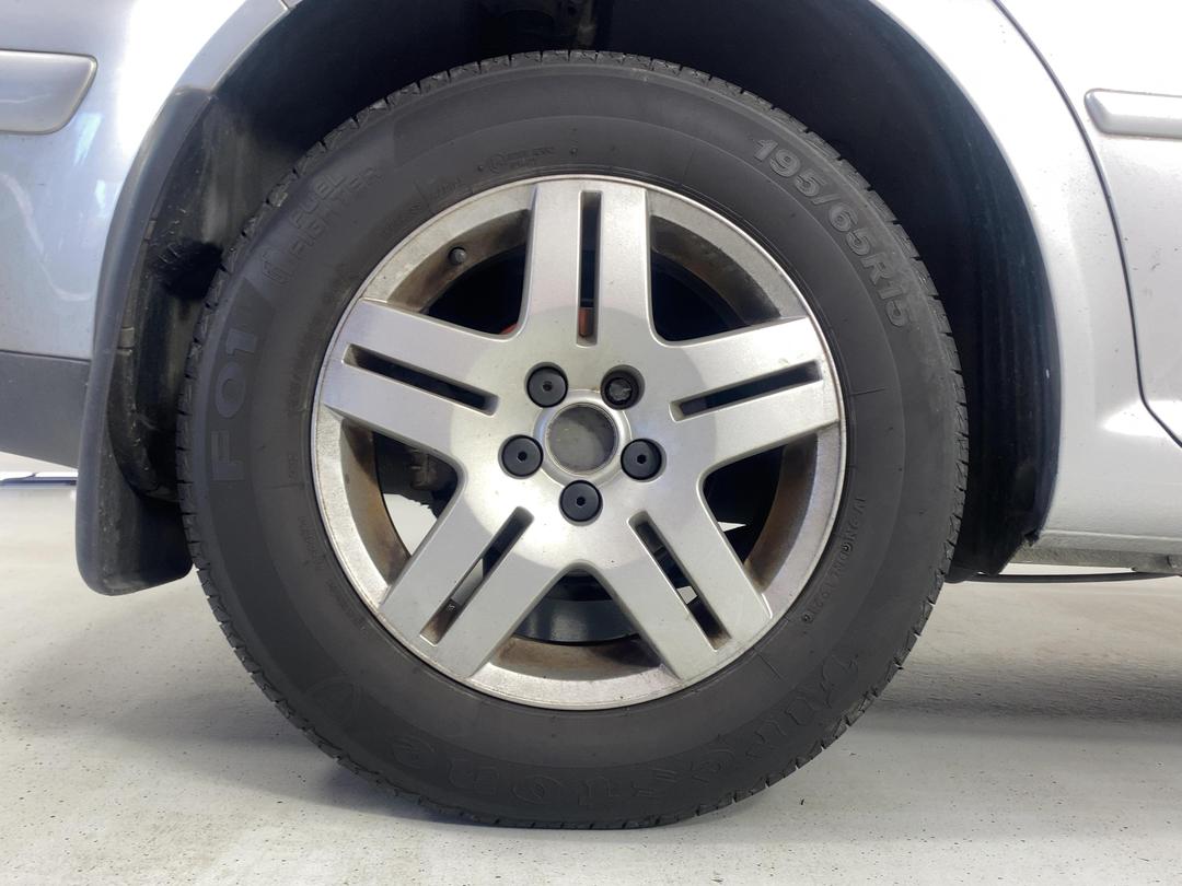Photo '12' of Volkswagen Golf