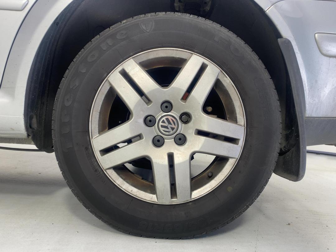 Photo '11' of Volkswagen Golf