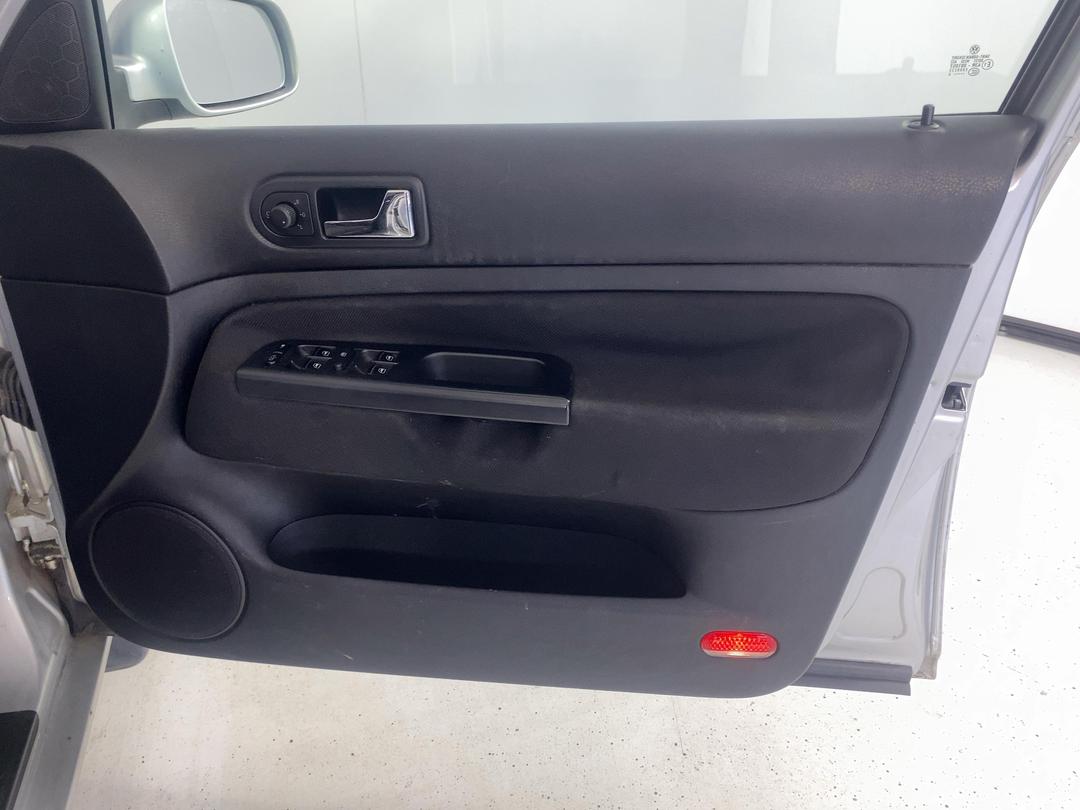 Photo '15' of Volkswagen Golf