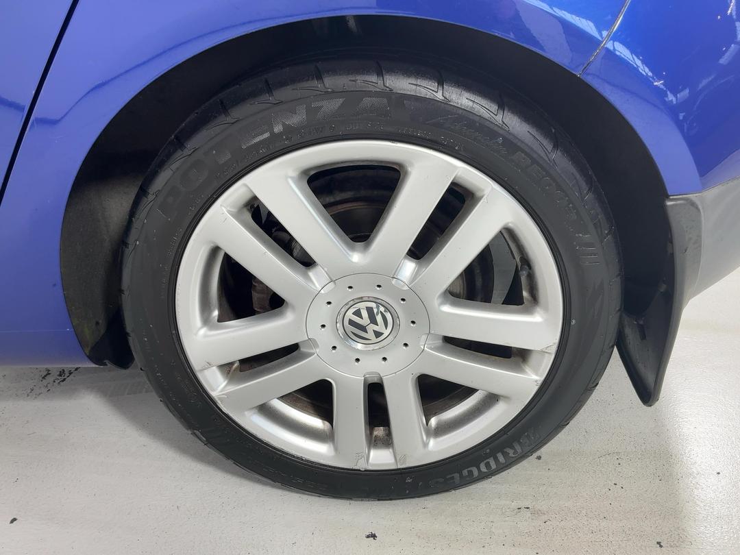 Photo '11' of Volkswagen Golf