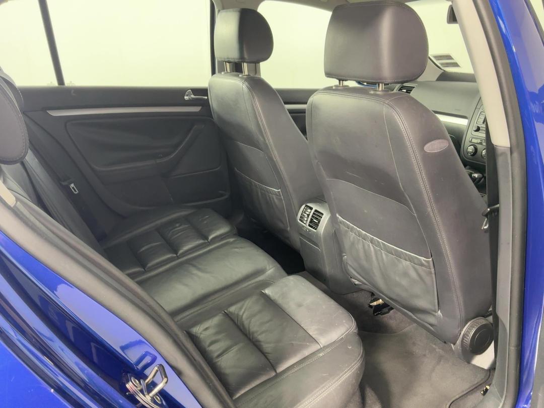 Photo '20' of Volkswagen Golf