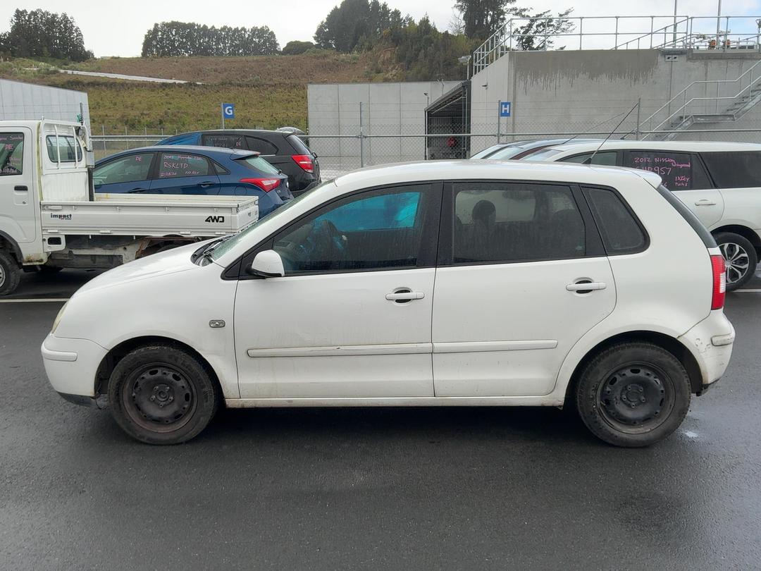 Photo '6' of Volkswagen Polo Photo '6' of Volkswagen Polo