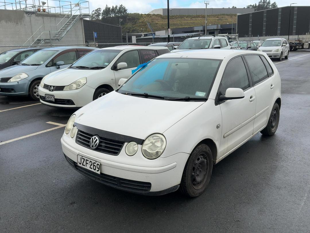 Photo '3' of Volkswagen Polo Photo '3' of Volkswagen Polo
