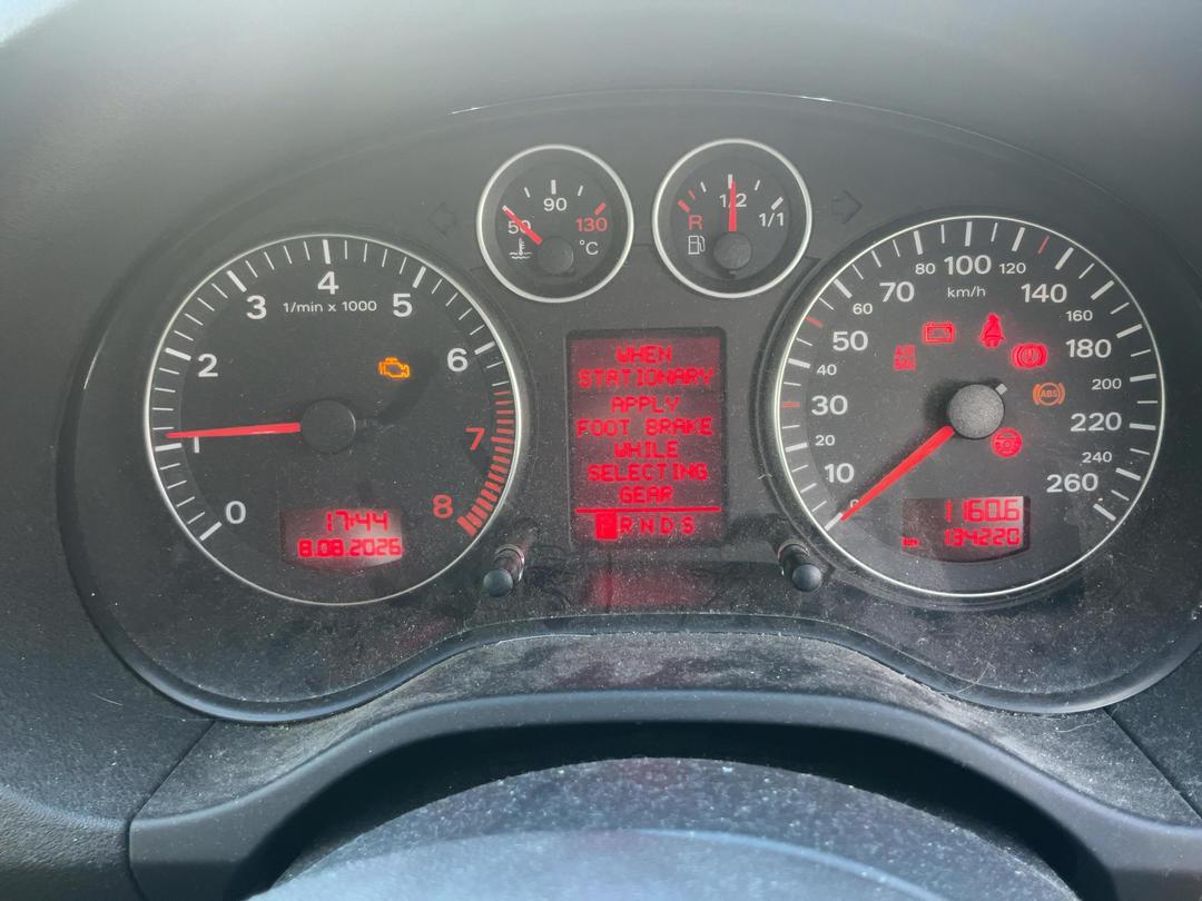 Photo '15' of Audi A3 2.0 FSI Photo '15' of Audi A3 2.0 FSI