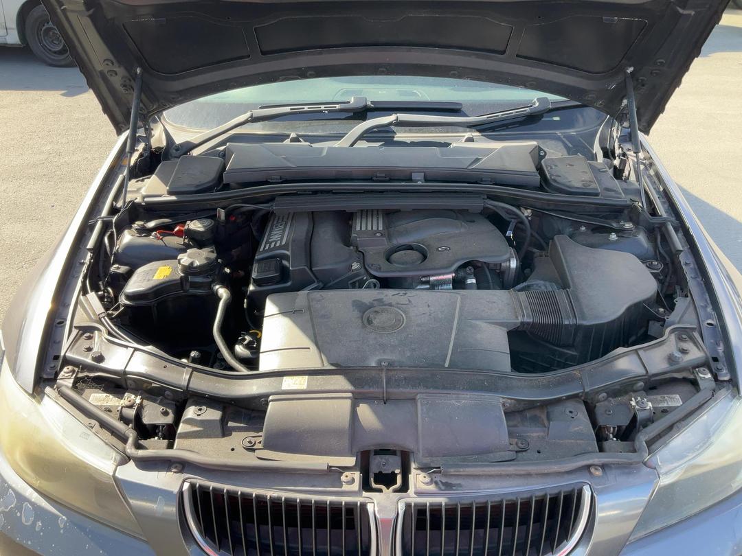 Photo '2' of BMW 3 Series 320I