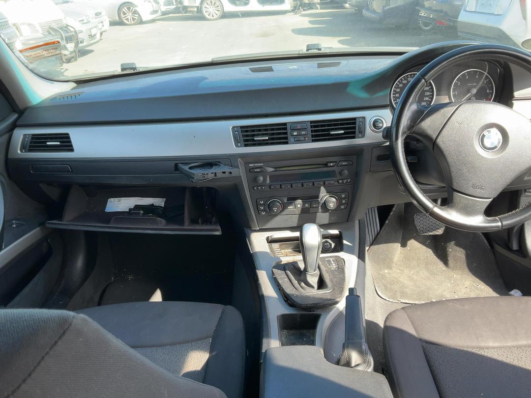 Photo '11' of BMW 3 Series 320I