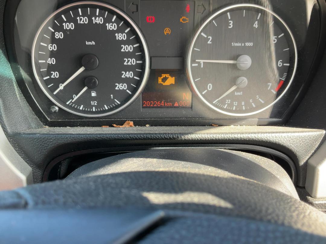 Photo '12' of BMW 3 Series 320I