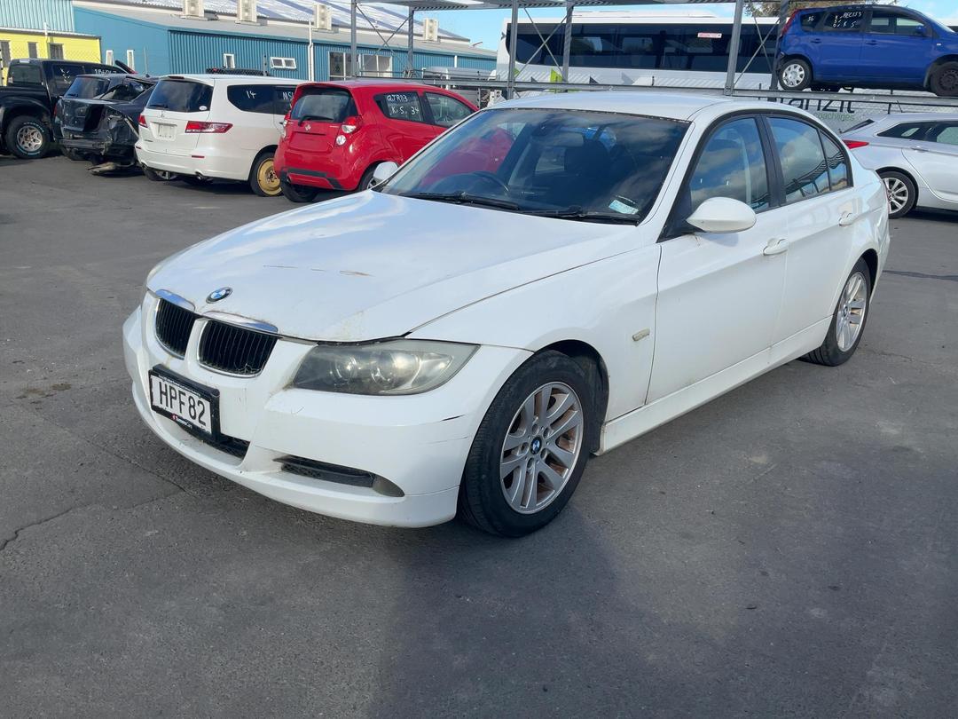 Photo '4' of BMW 3 Series 320I
