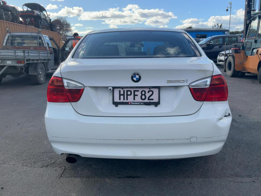 Photo '6' of BMW 3 Series 320I