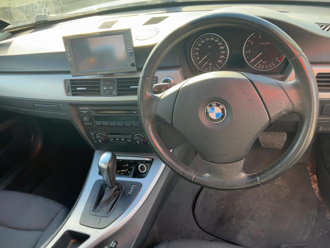 Photo '12' of BMW 3 Series 320I