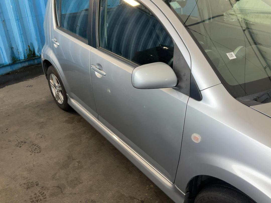 Photo '3' of Daihatsu Sirion GS Photo '3' of Daihatsu Sirion GS