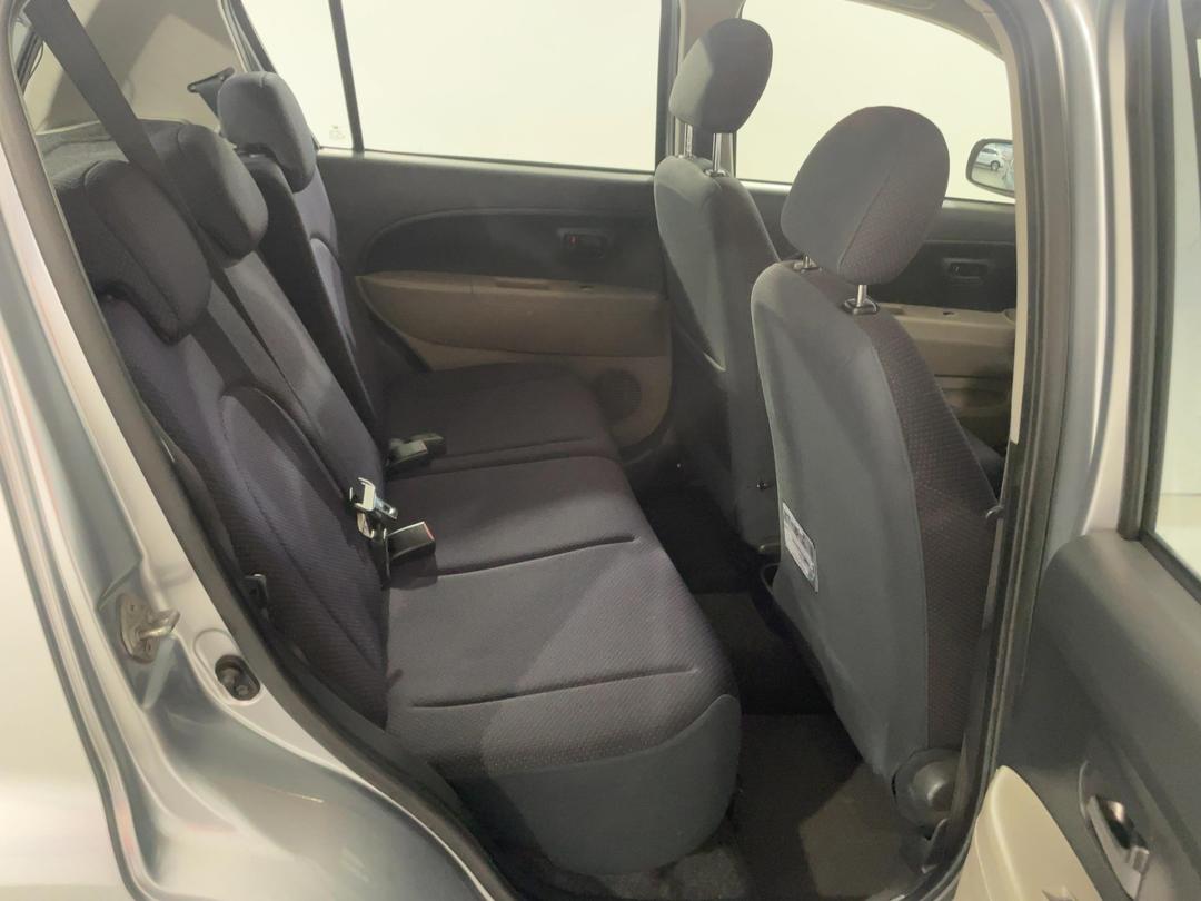 Photo '20' of Daihatsu Sirion