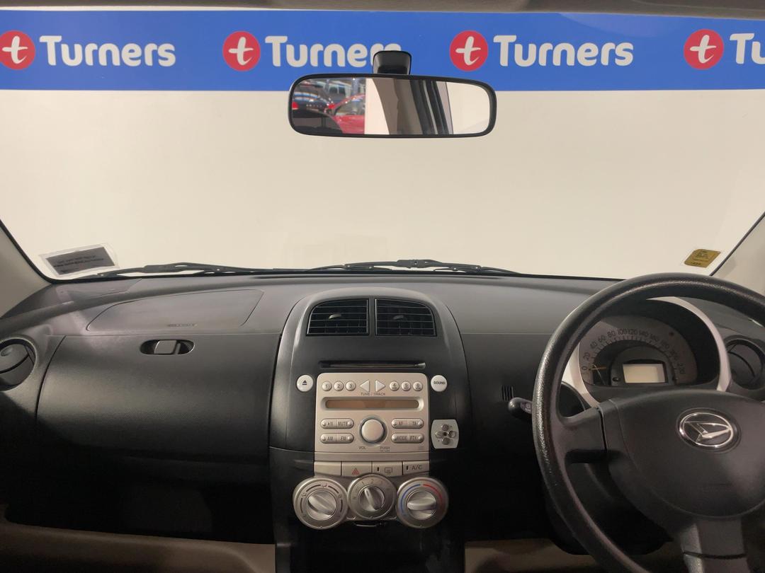 Photo '17' of Daihatsu Sirion