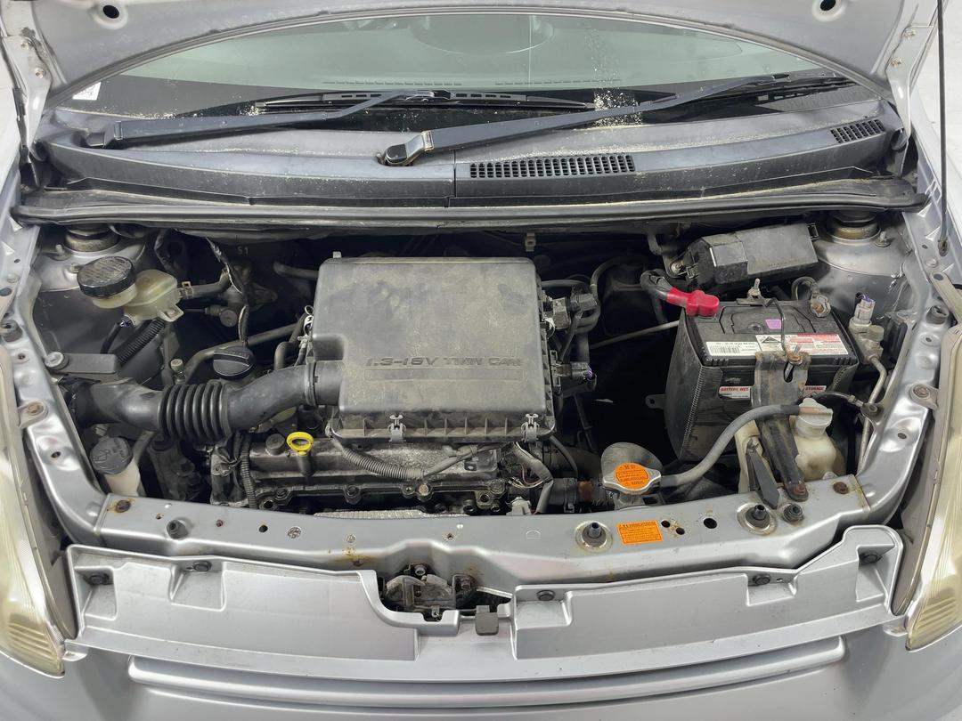 Photo '13' of Daihatsu Sirion