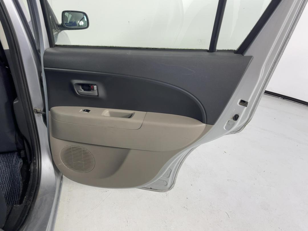 Photo '19' of Daihatsu Sirion