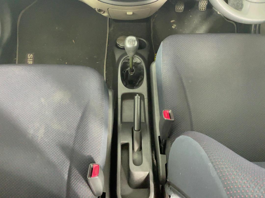 Photo '18' of Daihatsu Sirion
