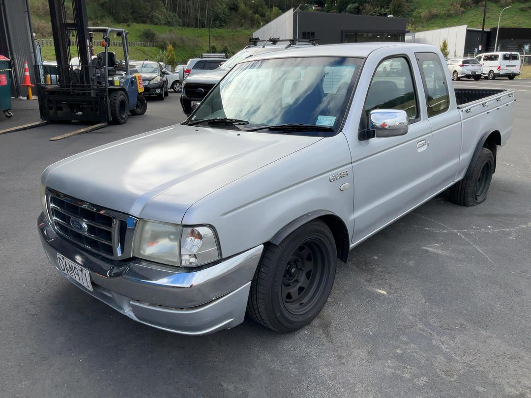 Photo '3' of Ford Courier XLT W/S