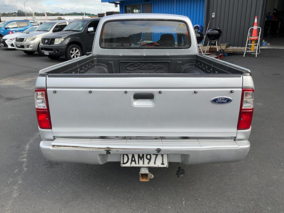 Photo '6' of Ford Courier XLT W/S